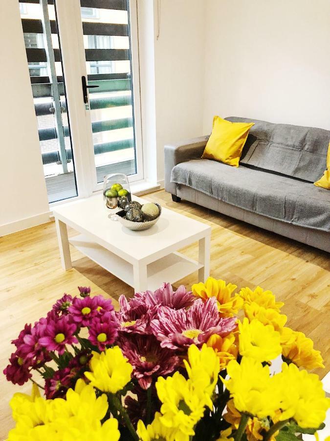 Ekhaya three Apartment Manchester Bagian luar foto