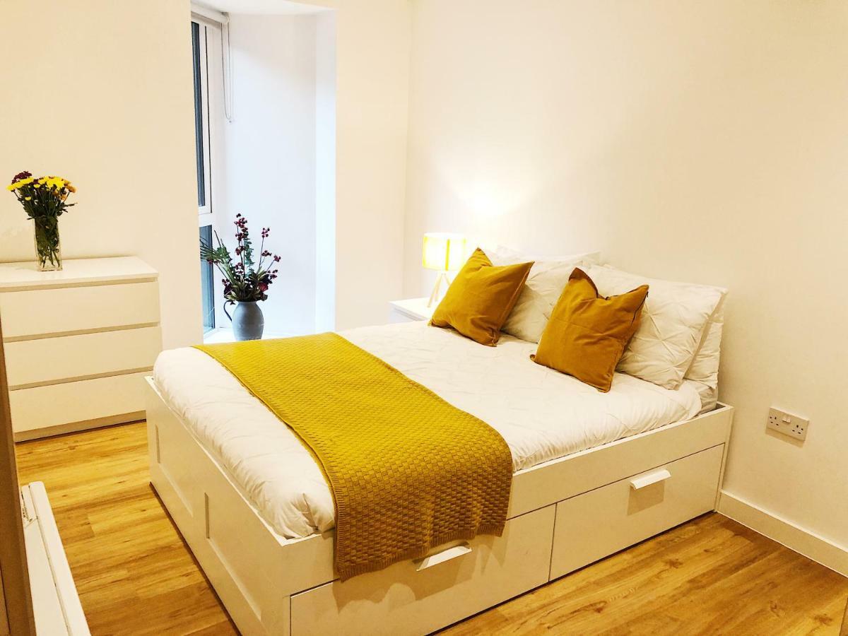 Ekhaya three Apartment Manchester Bagian luar foto