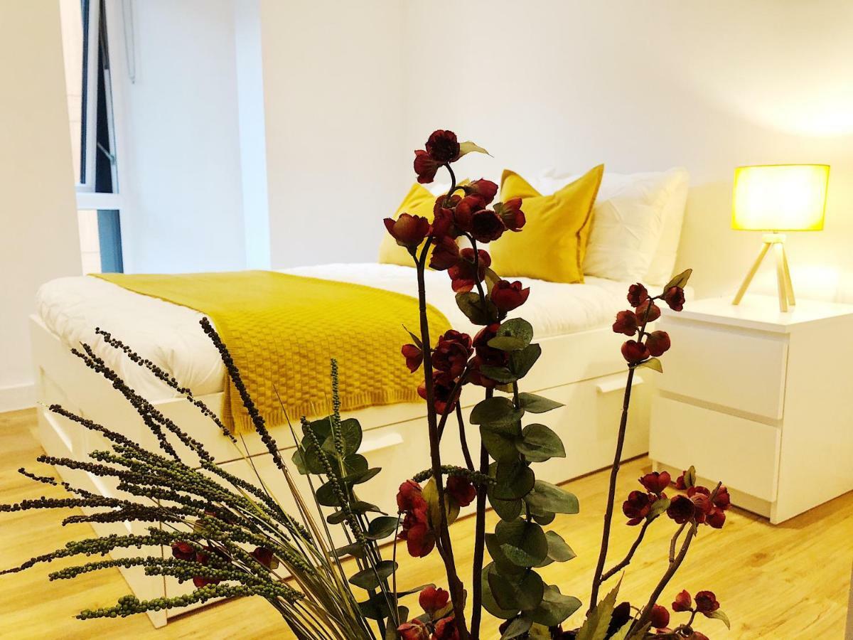 Ekhaya three Apartment Manchester Bagian luar foto