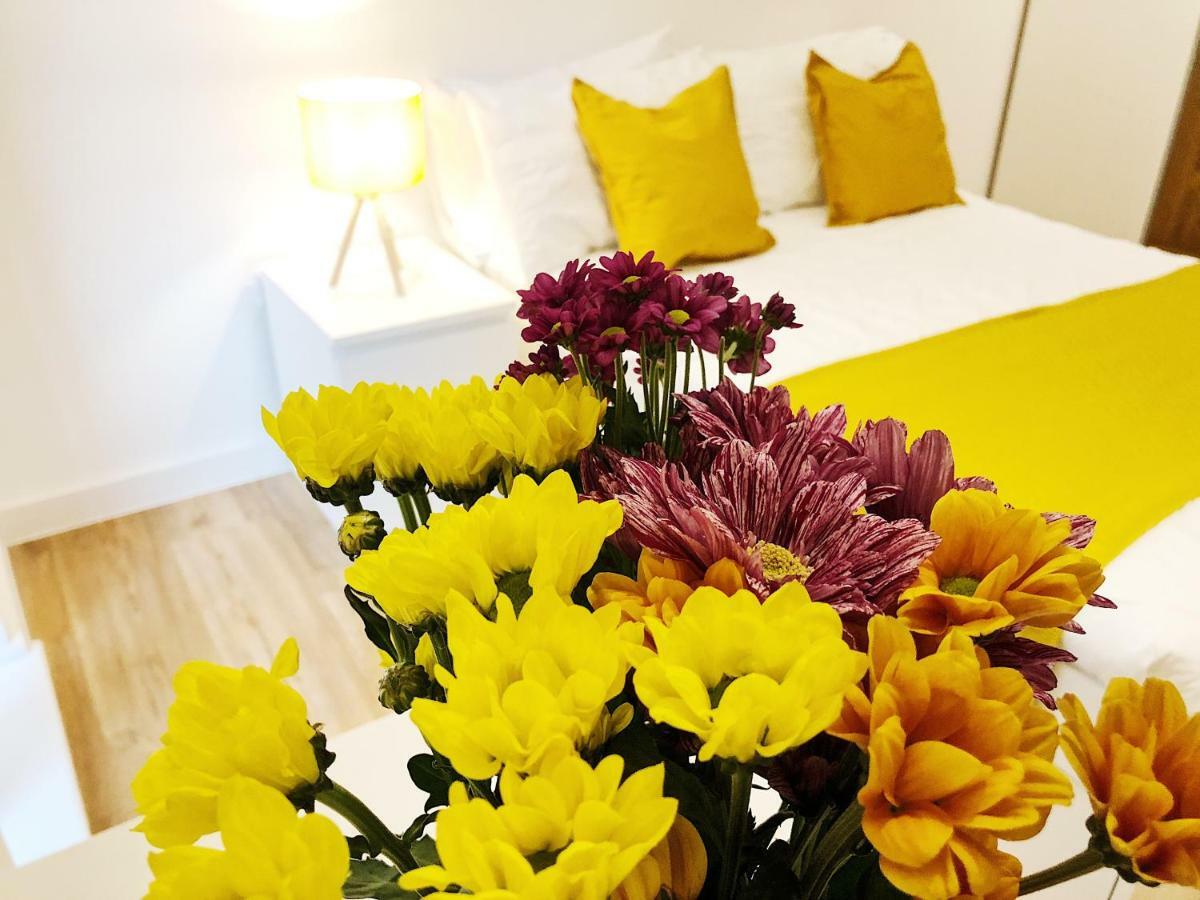 Ekhaya three Apartment Manchester Bagian luar foto