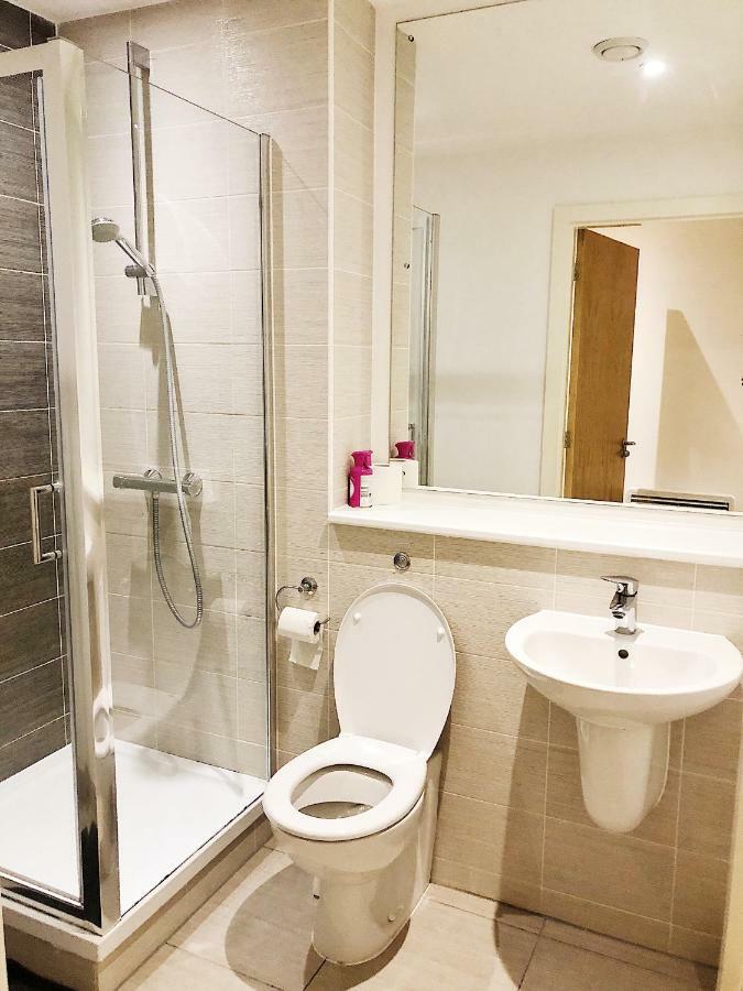 Ekhaya three Apartment Manchester Bagian luar foto